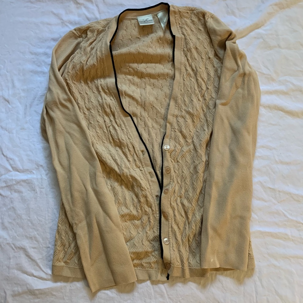 Cardigan - Picture 1 of 3